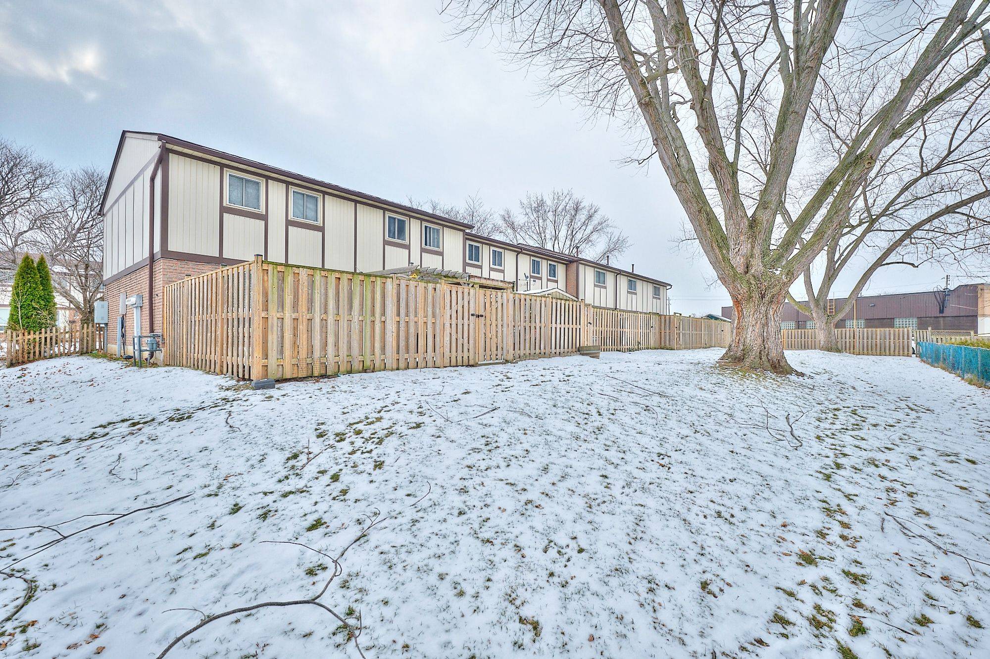 St. Catharines, ON L2N 5T7,25 Linfield DR #25