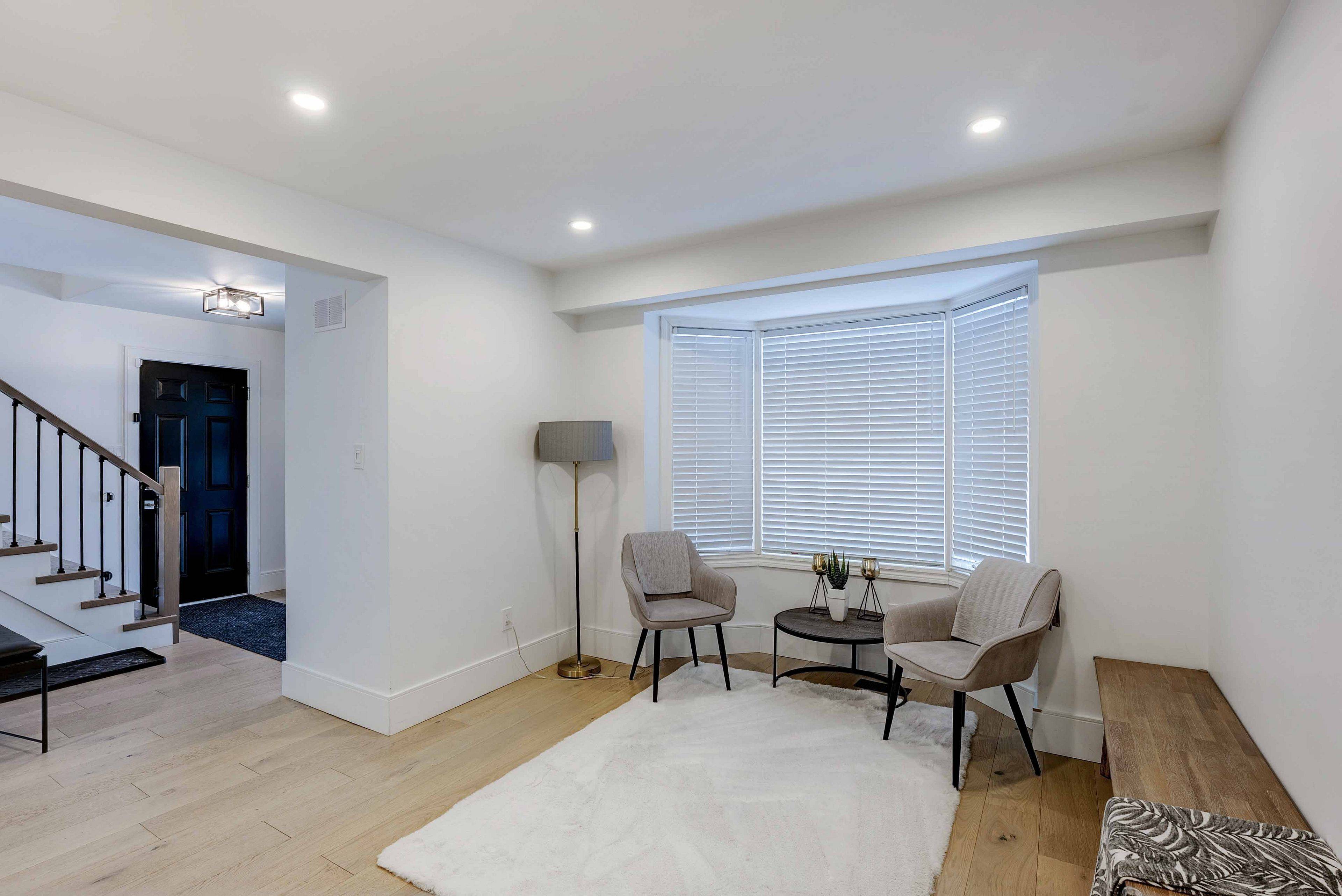 Guelph, ON N1H 8A1,77 Imperial RD N