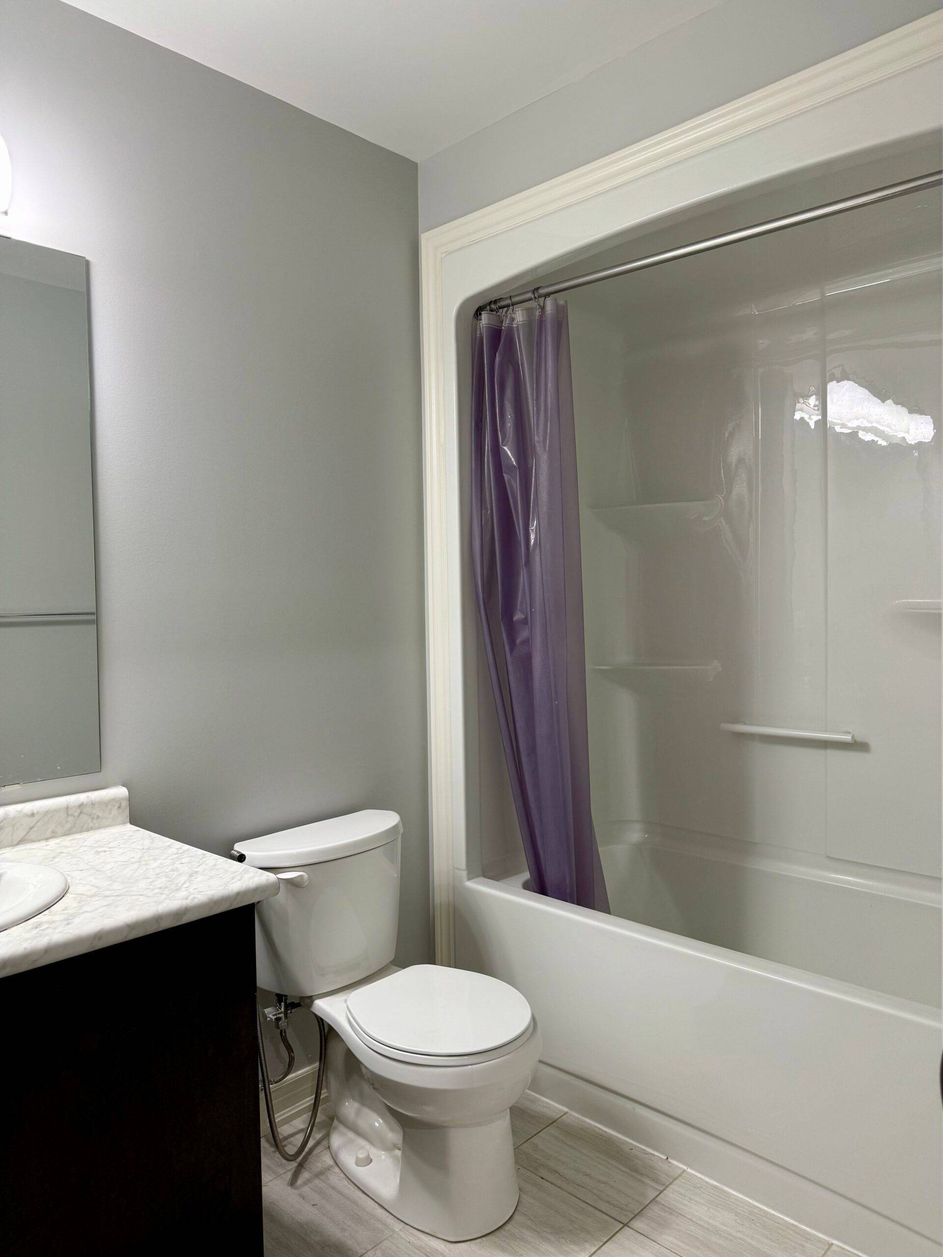 Thorold, ON L2V 0G7,6 Darling AVE #Basement