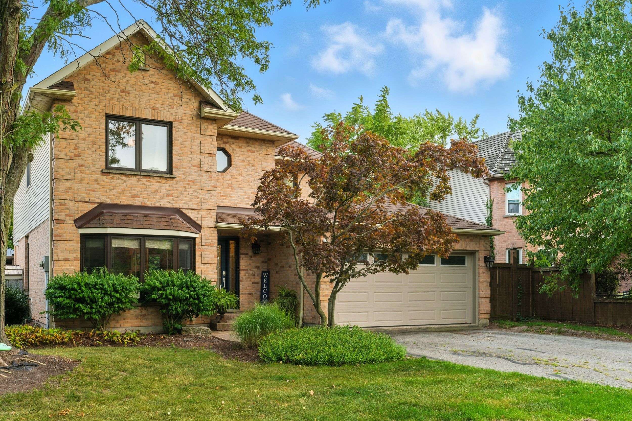 St. Catharines, ON L2S 3T2,32 STERLING ST