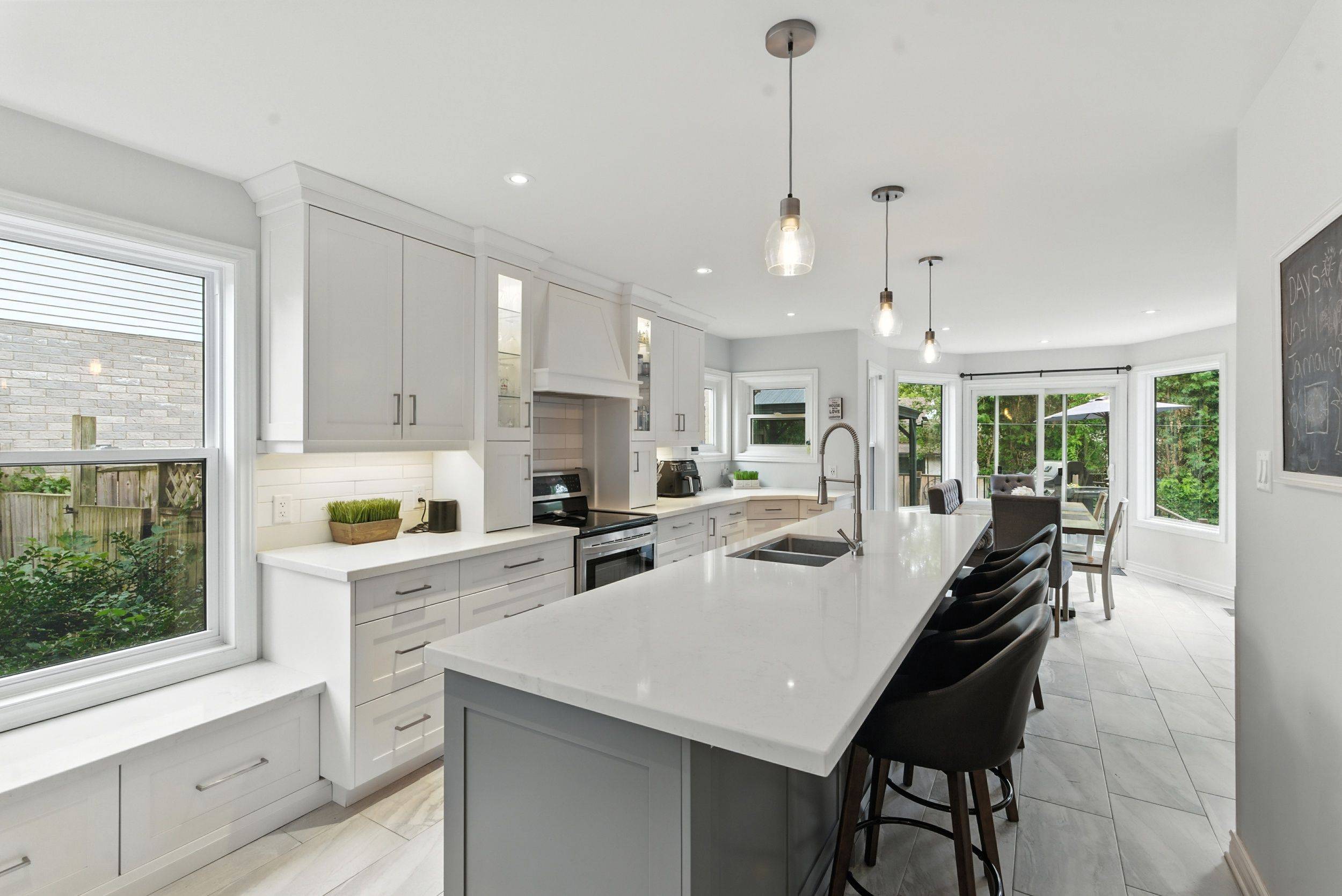 St. Catharines, ON L2S 3T2,32 STERLING ST