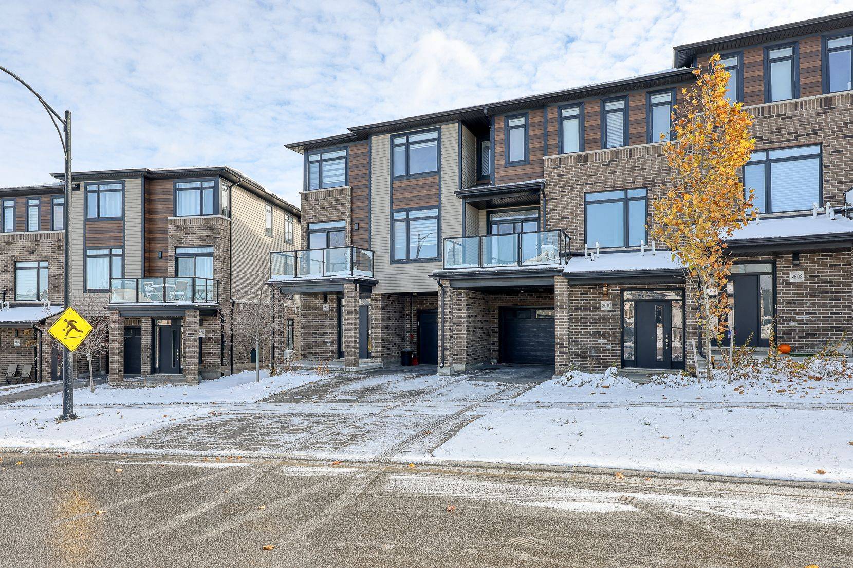 London South, ON N6M 0J4,2612 Sheffield BLVD #5