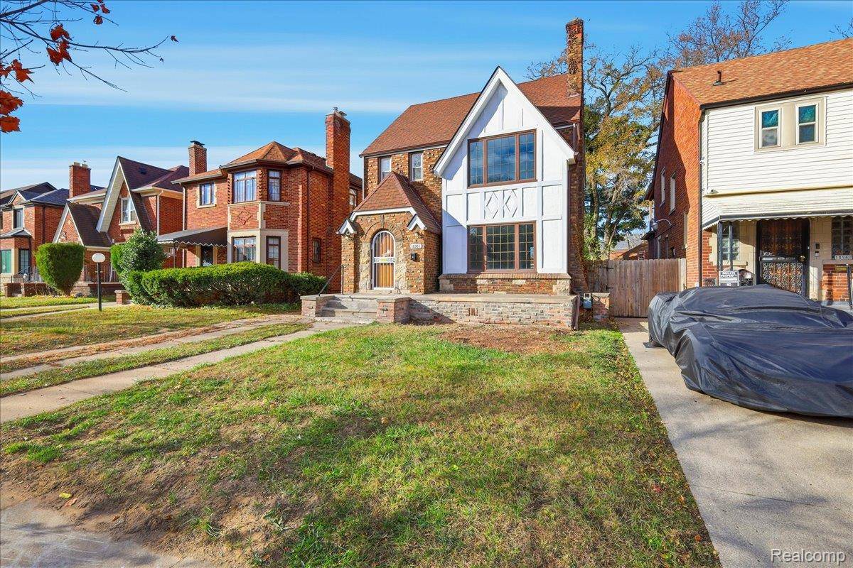 Detroit, MI 48221,18961 Pennington DR