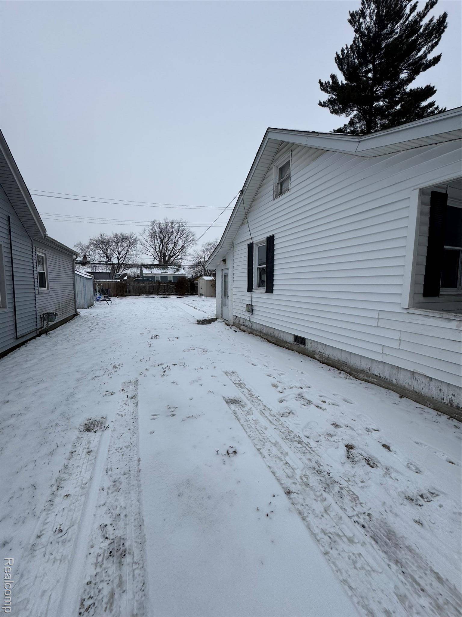 Roseville, MI 48066,28065 Maple ST