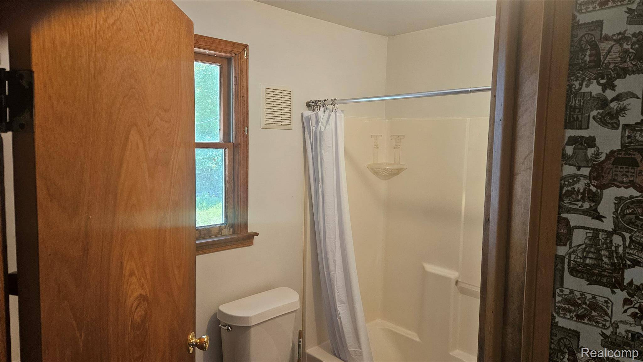 Howell, MI 48855,5820 Mack RD