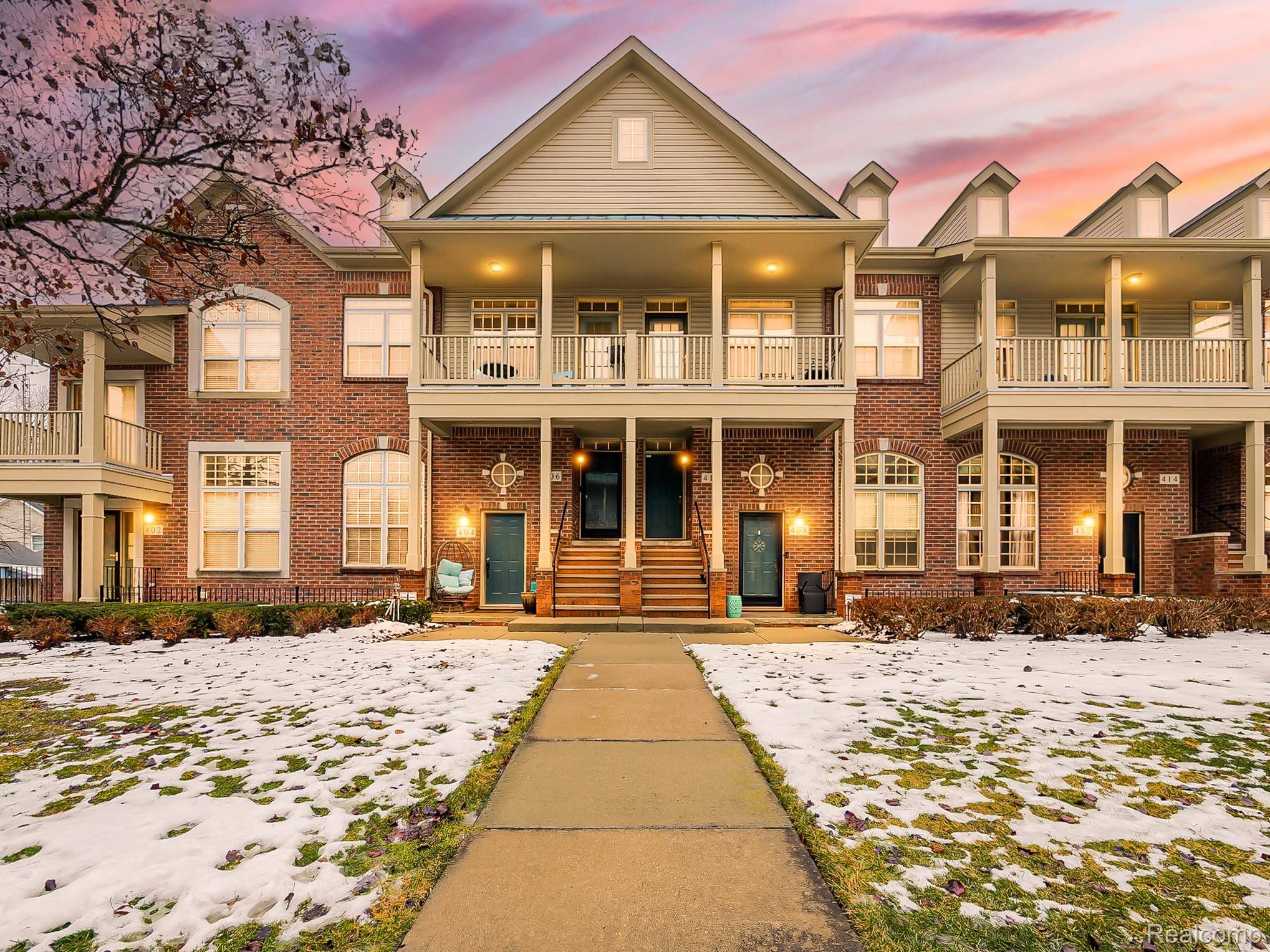 Walled Lake, MI 48390,406 Old Pine WAY