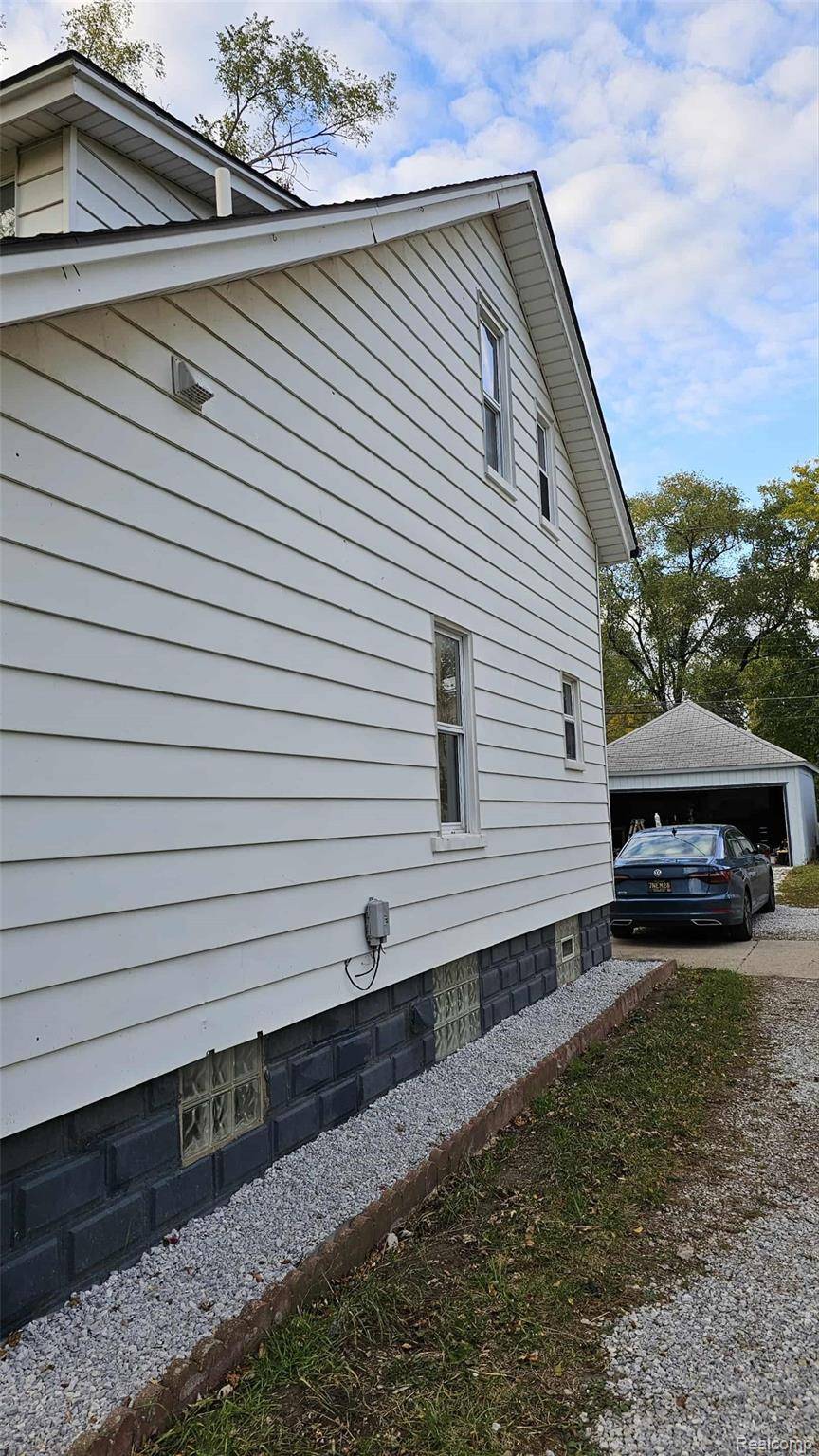 Clinton Township, MI 48035,22141 15 Mile RD