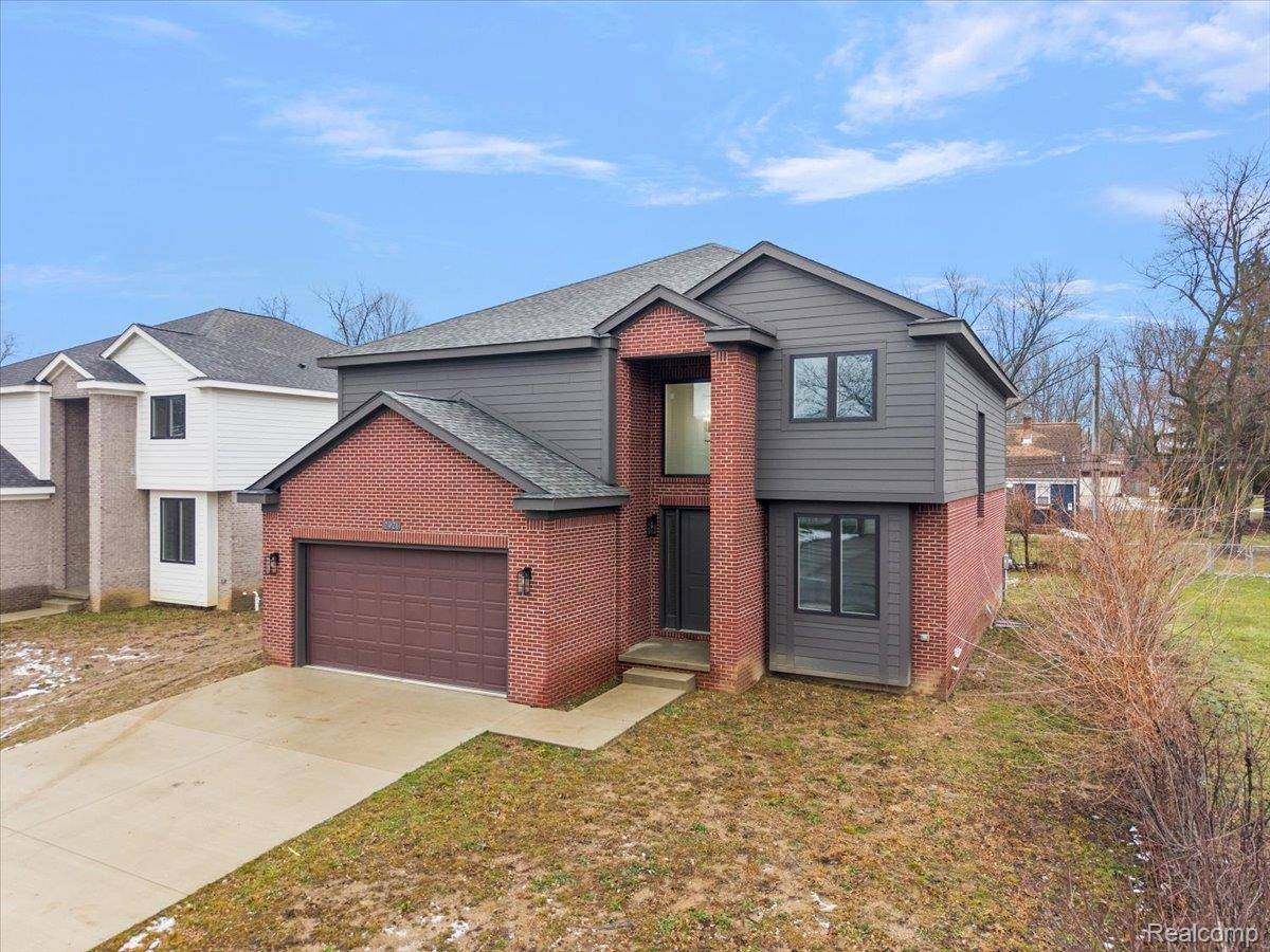 Rochester Hills, MI 48309,2921 Walsh DR