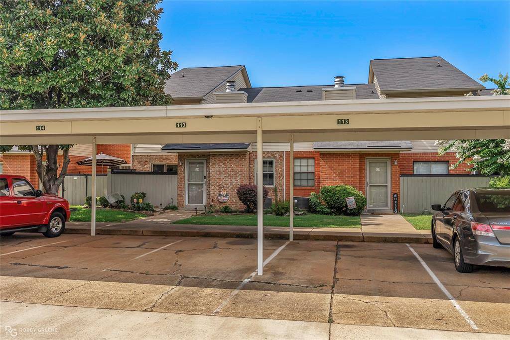 Bossier City, LA 71111,3636 Greenacres Place Drive #113