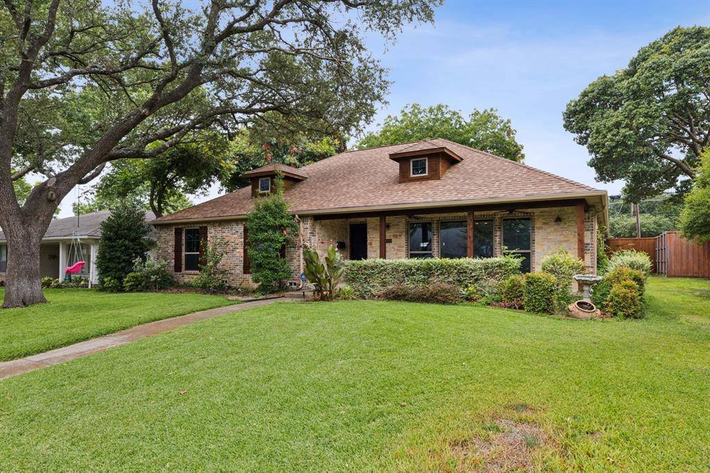 Dallas, TX 75238,9819 Edgecove Drive