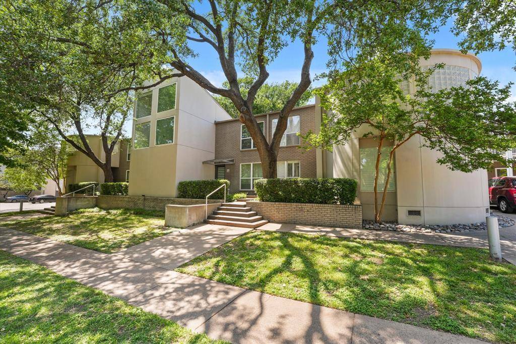 Dallas, TX 75205,4231 Travis Street #29
