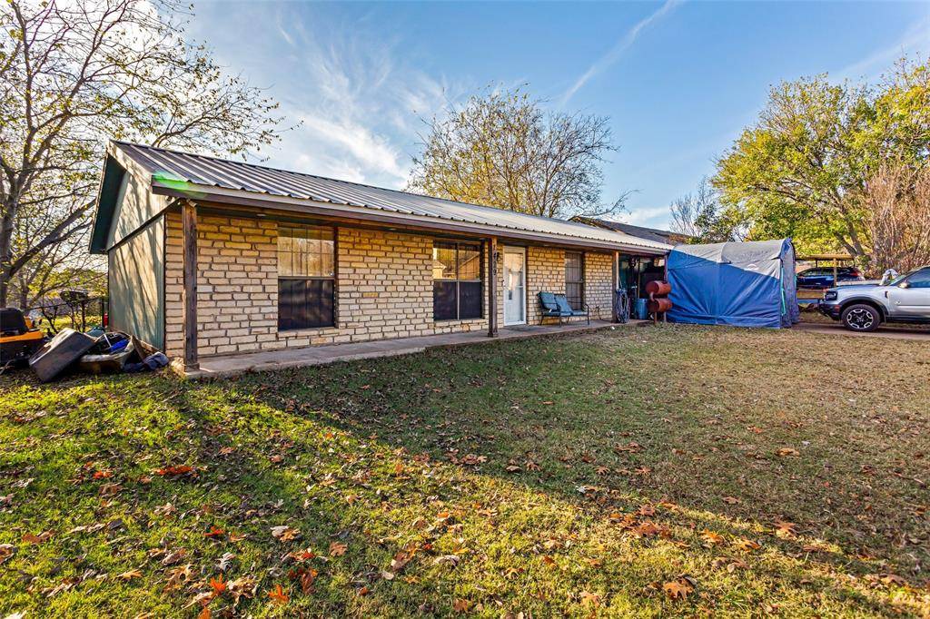 Granbury, TX 76048,1429 W Torrey Street