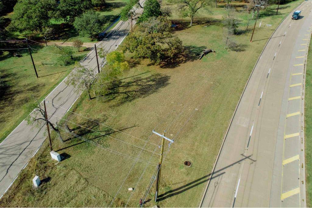 1716 Southeast Parkway, Azle, TX 76020