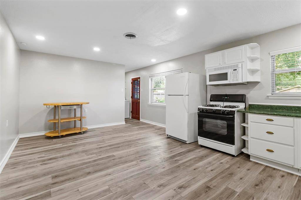 Irving, TX 75061,2015 Salem Street