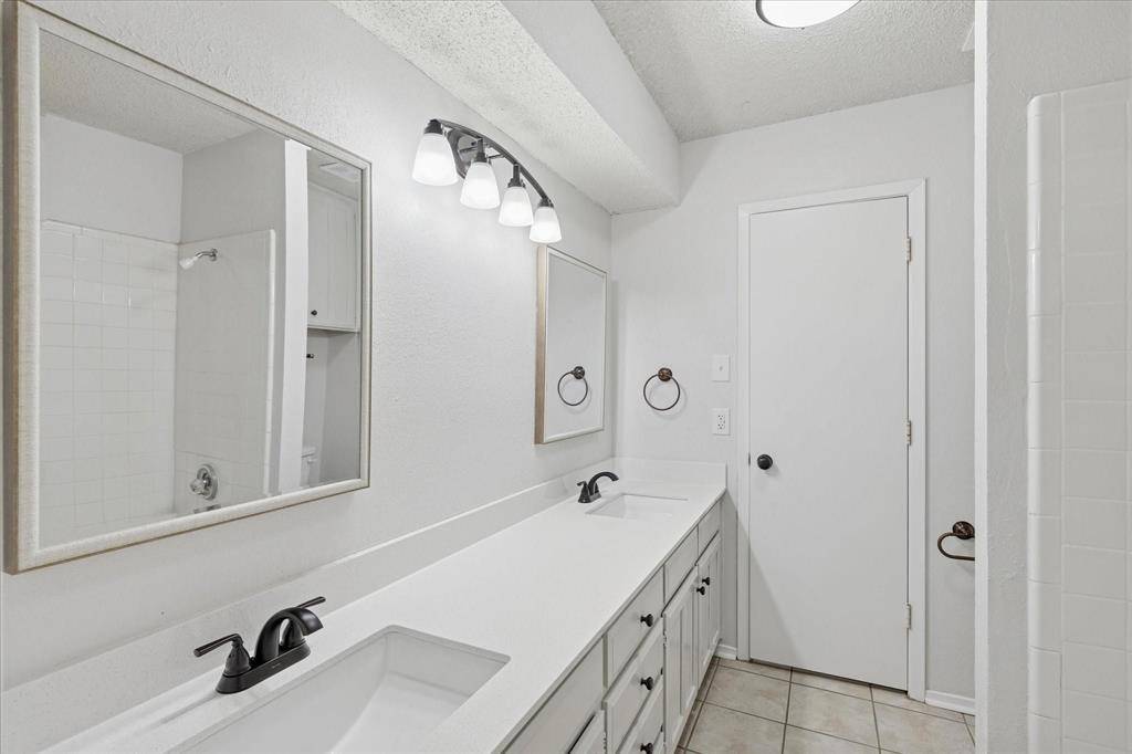 Arlington, TX 76013,2106 Valleywood Drive