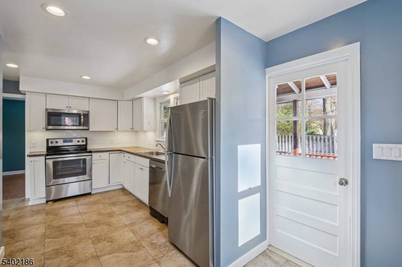 Kinnelon Boro, NJ 07405,4 Cabot Ln