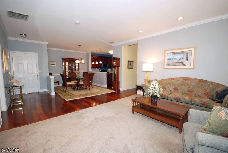 Woodland Park, NJ 07424,7 Cliff Rd #D3