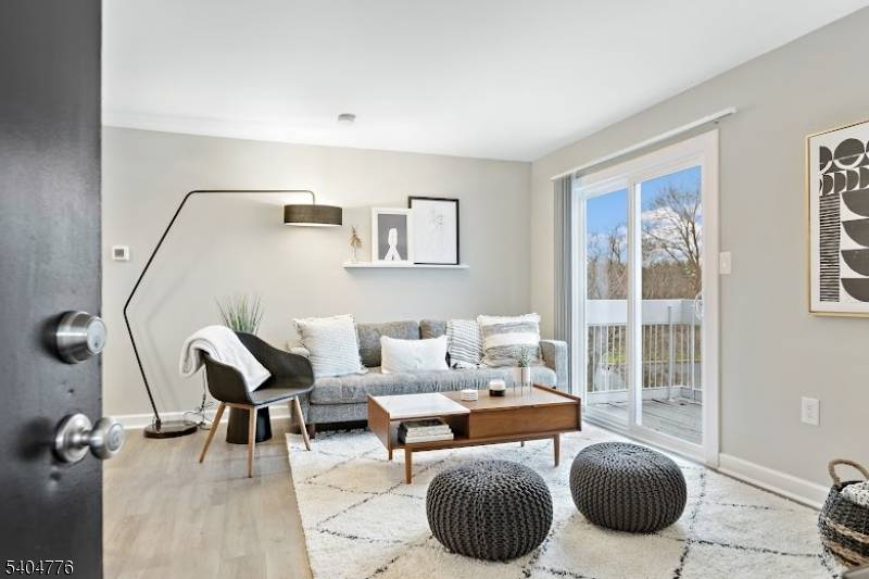 Plainsboro Twp., NJ 08536,1000 Pheasant Hollow Dr