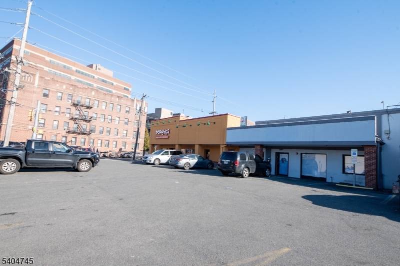 Hackensack City, NJ 07601,341-345 Essex St