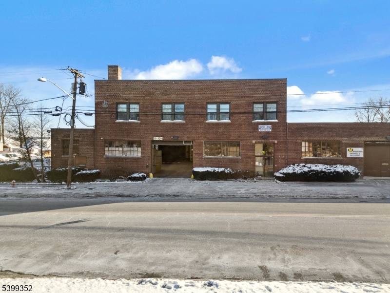 Clifton City, NJ 07011,71 Crooks Ave