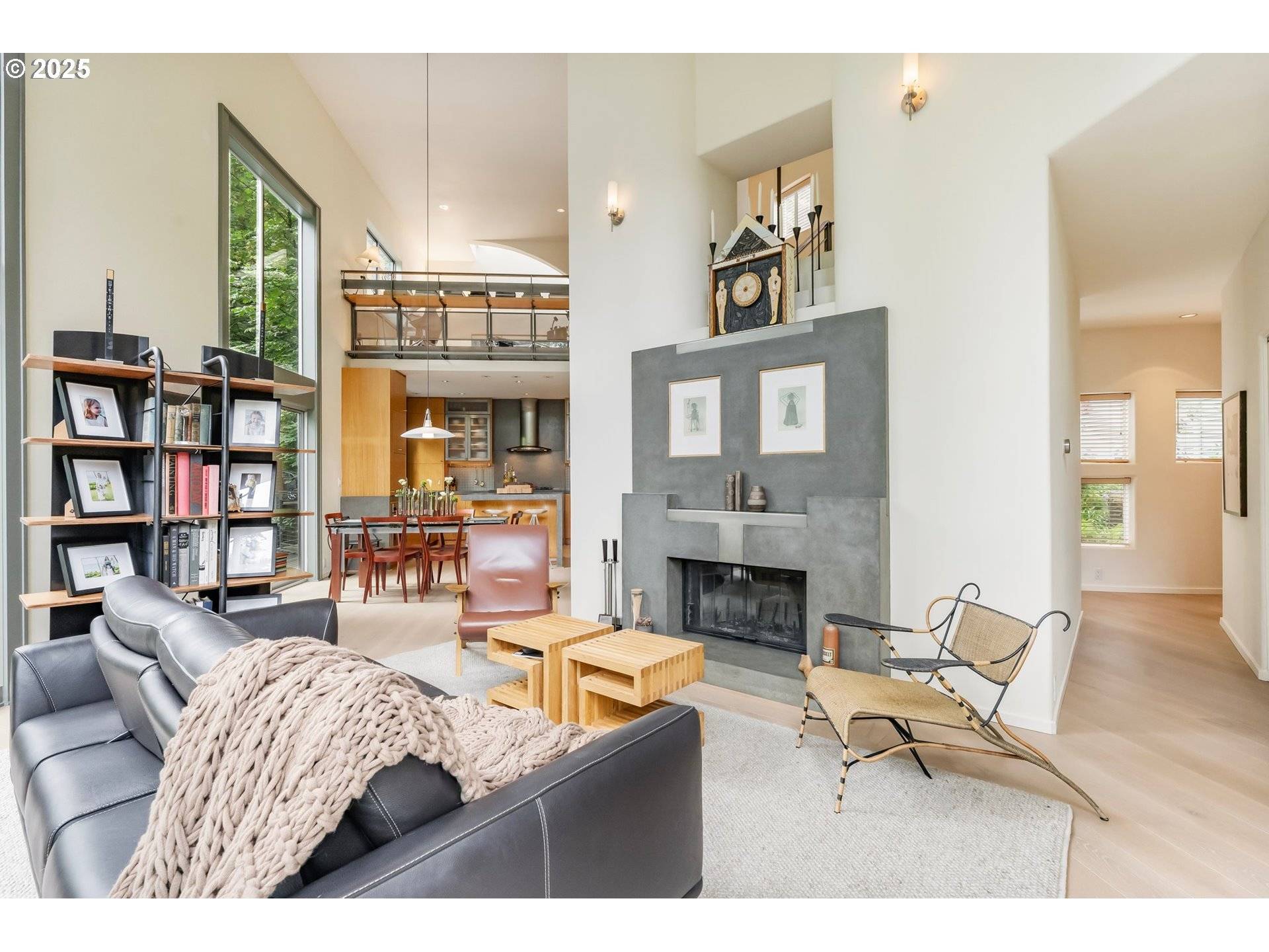 Portland, OR 97239,2608 SW FAIRMOUNT BLVD