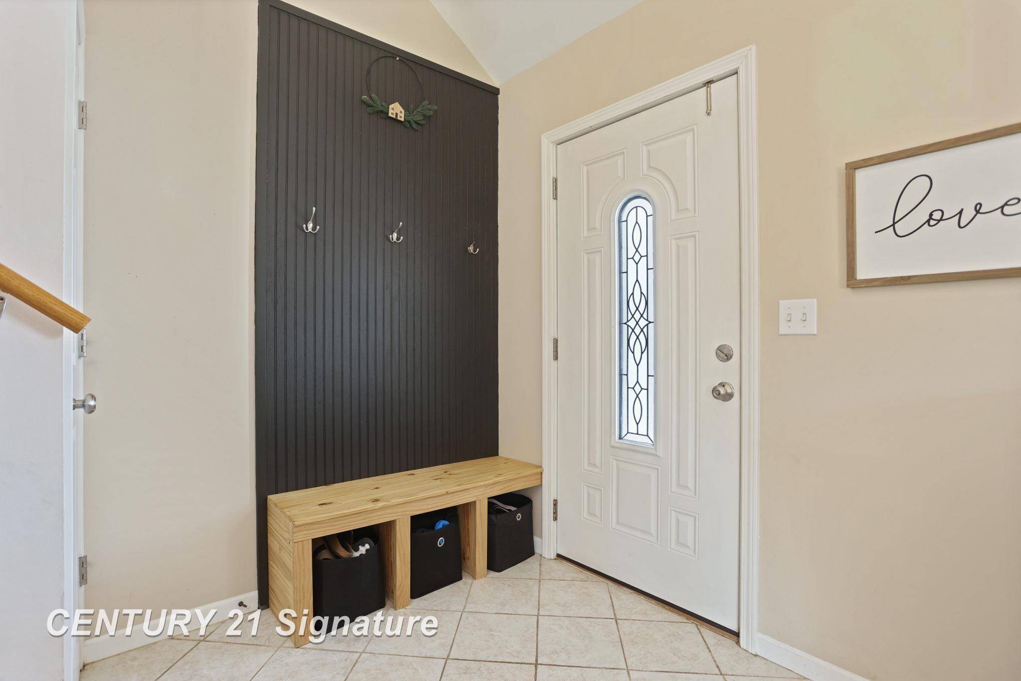 Freeland, MI 48623,8183 N River RD