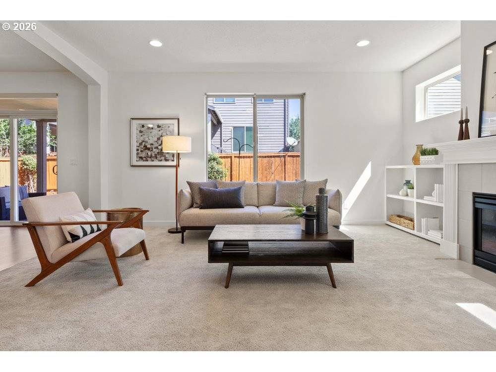 Clackamas, OR 97015,13543 SE Almond Dr