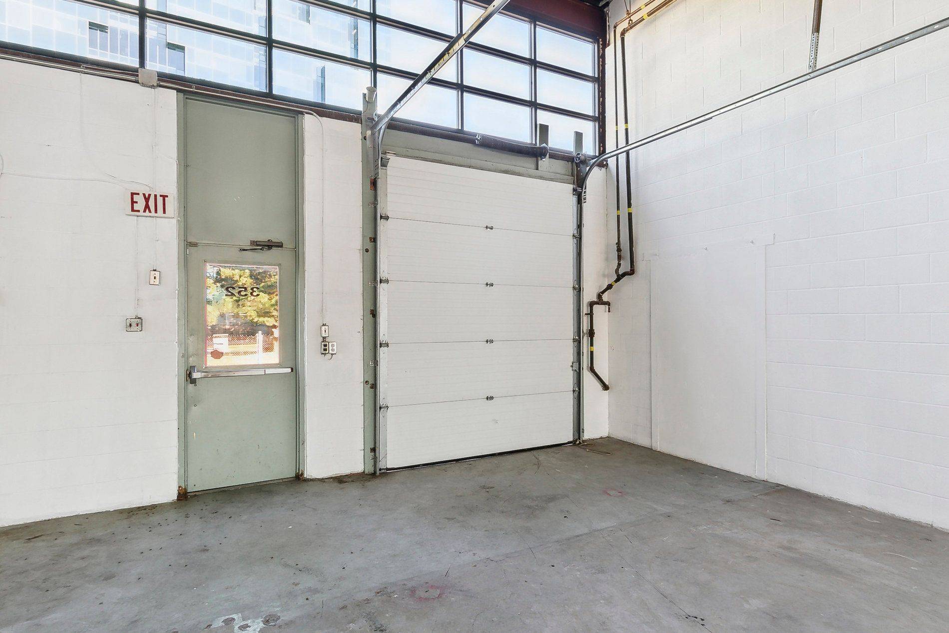 Toronto C15, ON M2J 1P3,280-422 Consumers RD #19