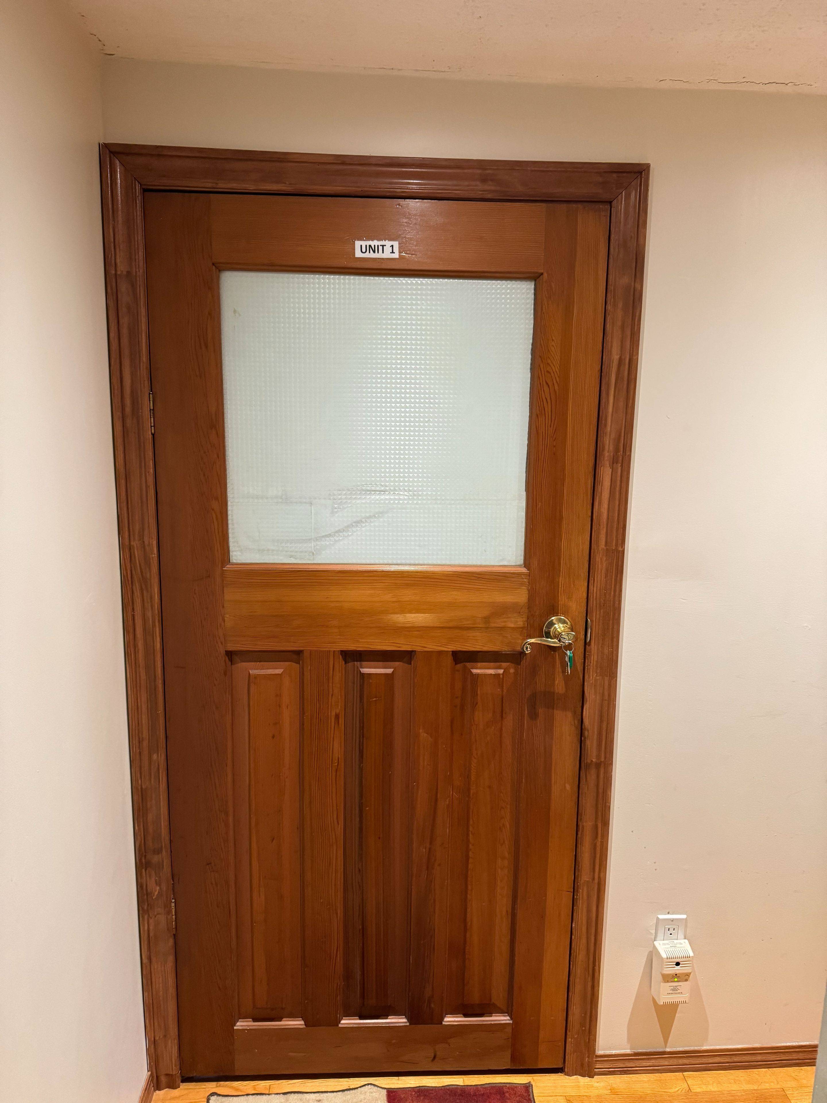 Toronto C04, ON M6A 2K7,15 Lynnhaven RD #(Lower Level-Unit 1)