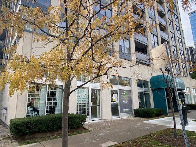 Toronto C14, ON M2N 6R6,9 Elmwood AVE