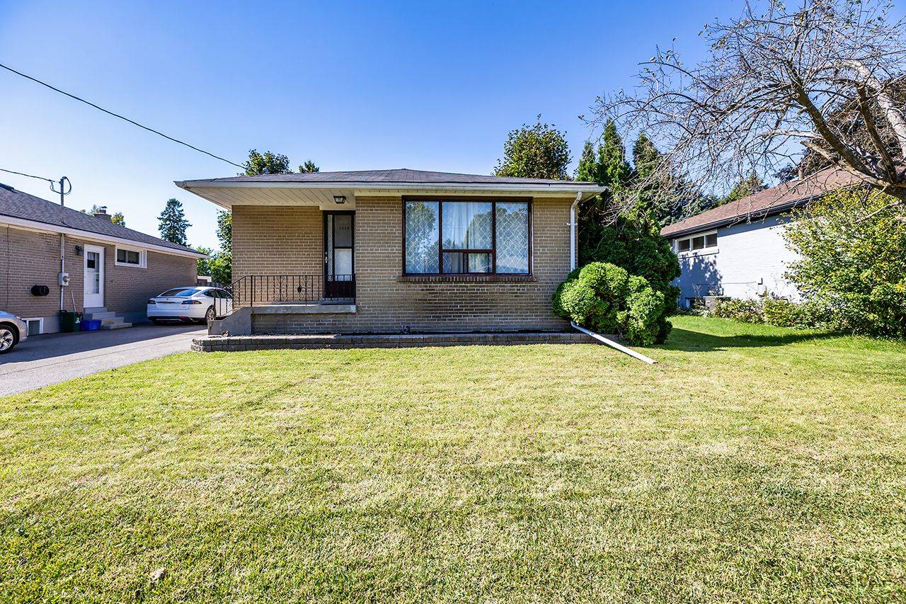 Whitby, ON L1N 4V3,1014 Centre ST N