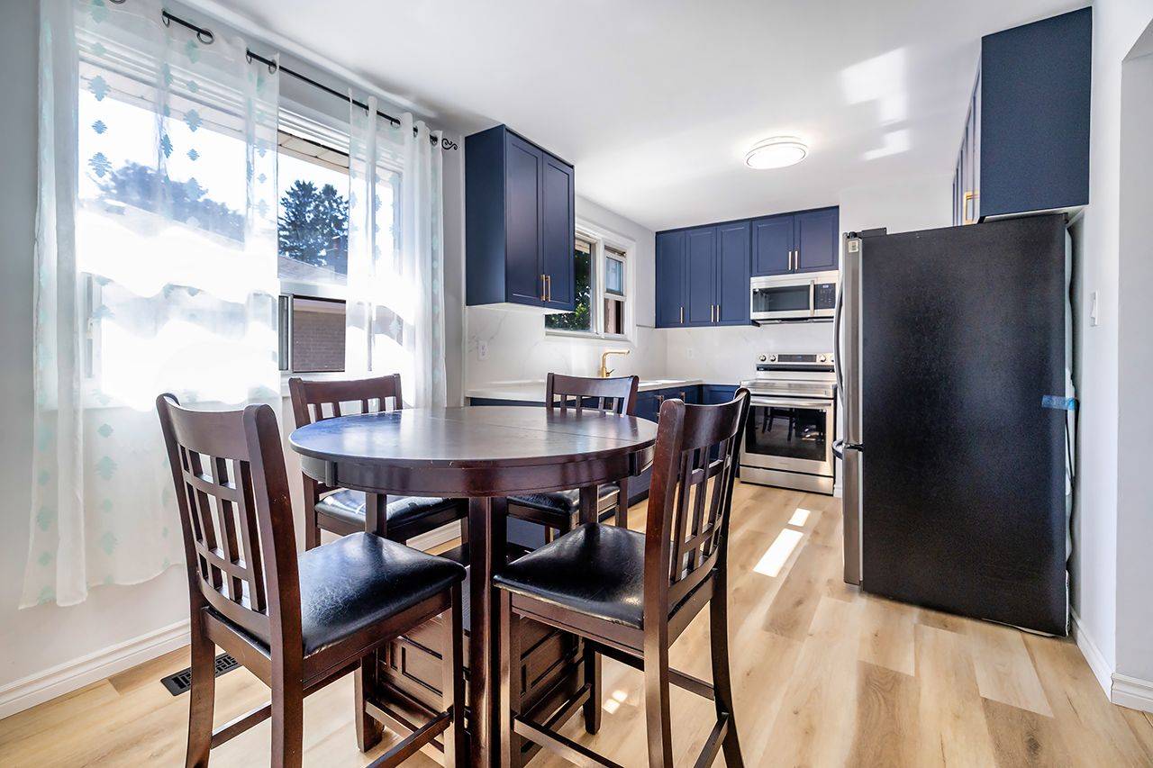 Whitby, ON L1N 4V3,1014 Centre ST N