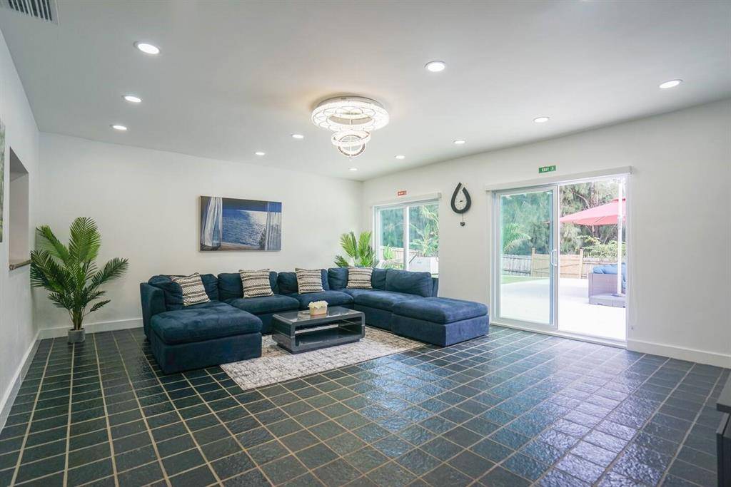 Hollywood, FL 33021,3150 Calle Largo Dr