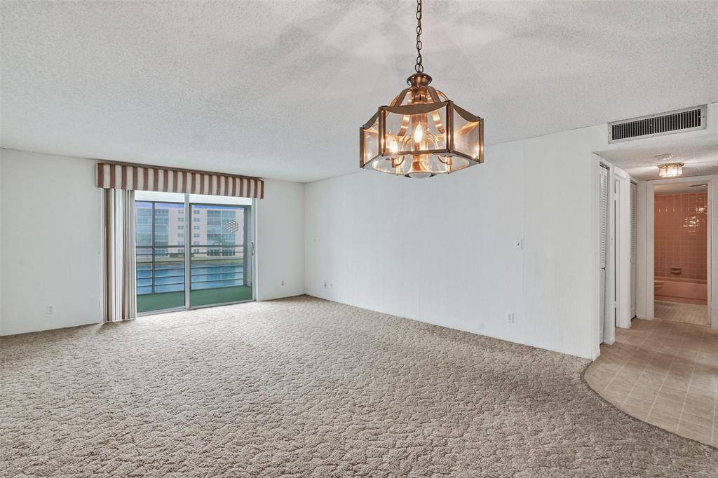 Dania Beach, FL 33004,131 SE 3rd Ave #304