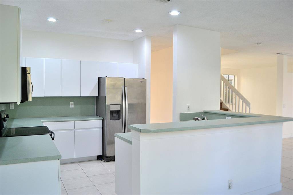 Weston, FL 33327,872 TANGLEWOOD CR