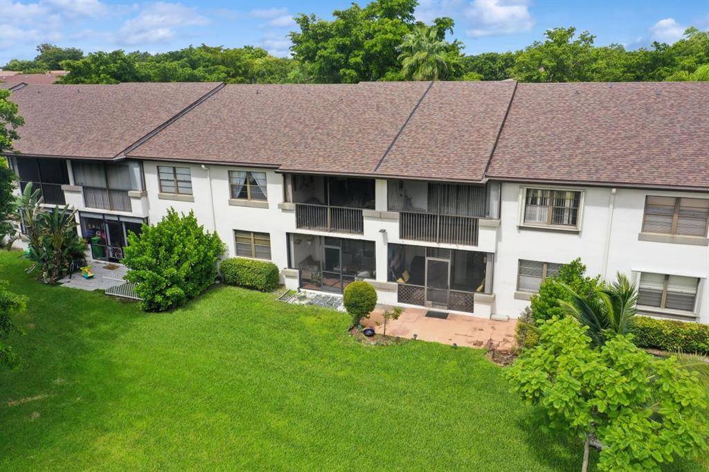 Tamarac, FL 33321,9670 W MCNAB RD #208