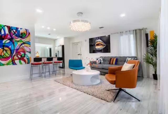 Wilton Manors, FL 33334,408 NE 26th Dr