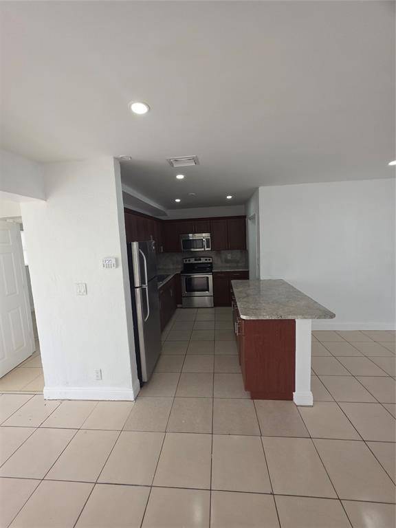 Fort Lauderdale, FL 33312,681 SW 29th Ter