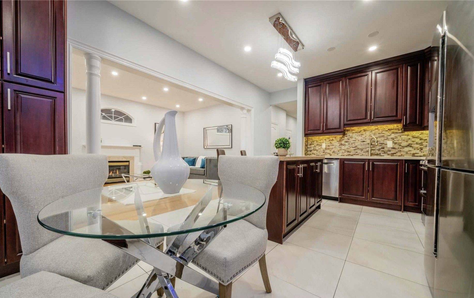 Markham, ON L6E 1Z5,111 Park Place DR