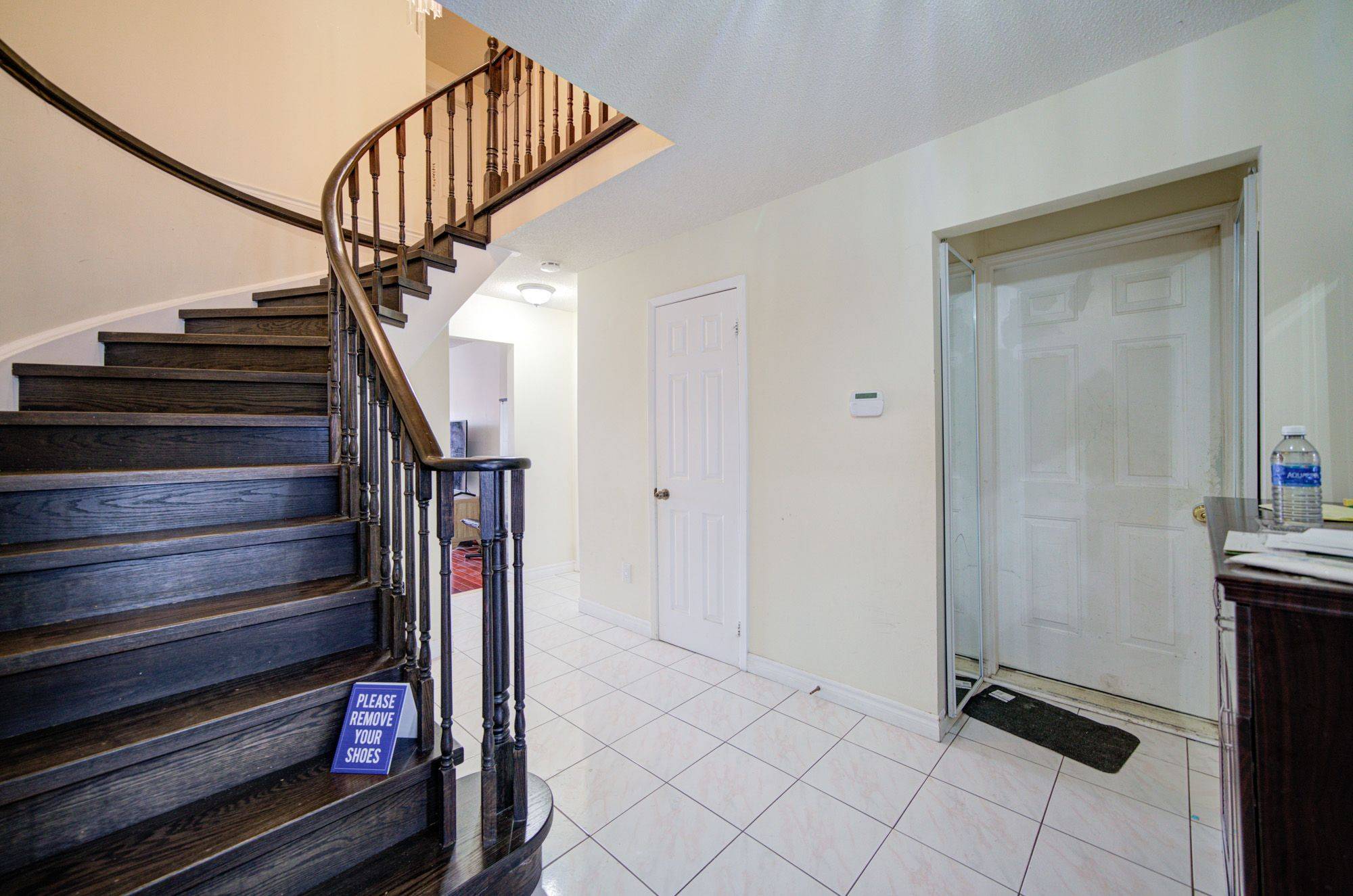 Markham, ON L3S 2P1,50 Lavron CT