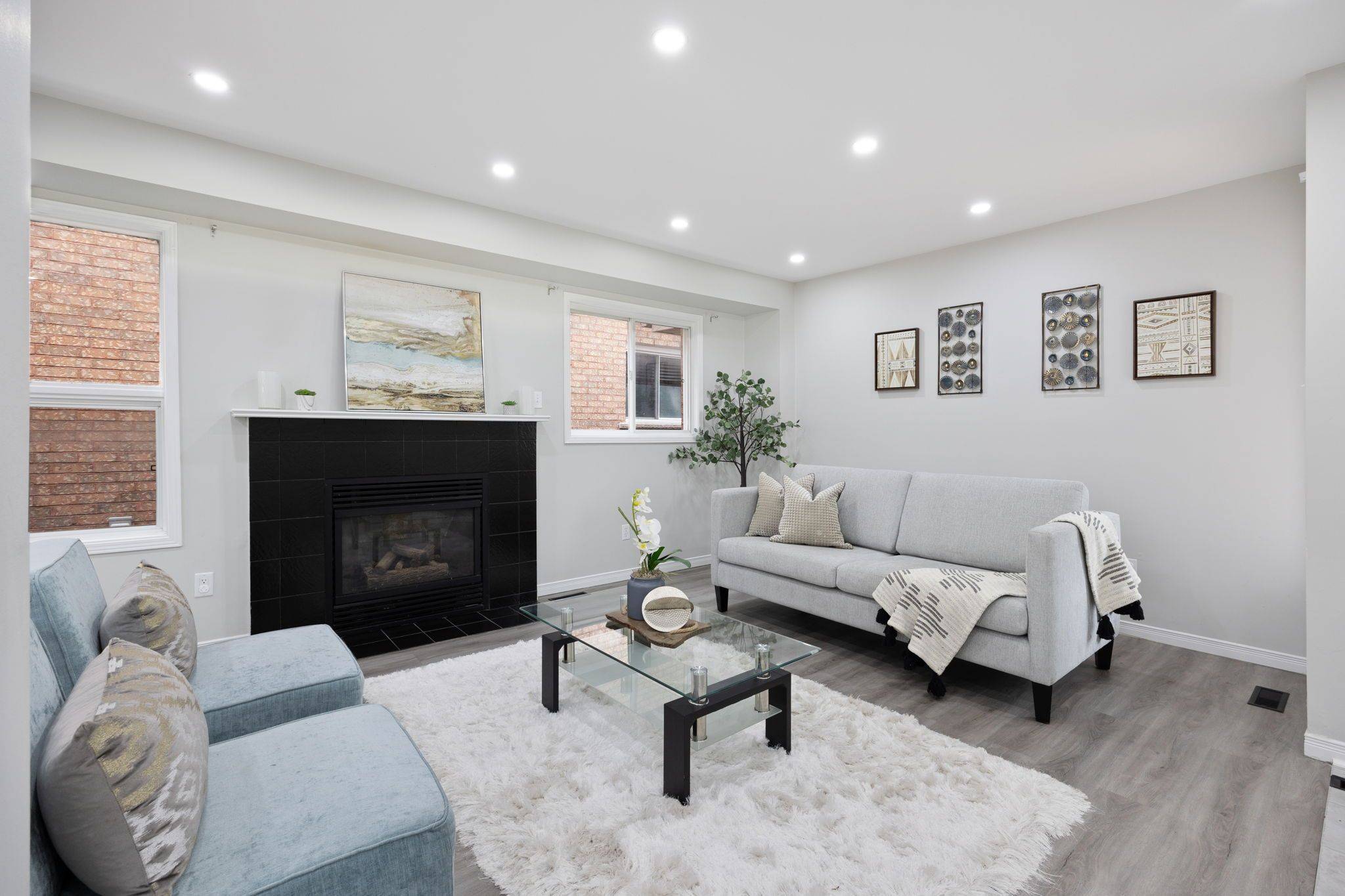 Barrie, ON L4N 7R9,124 Laidlaw DR