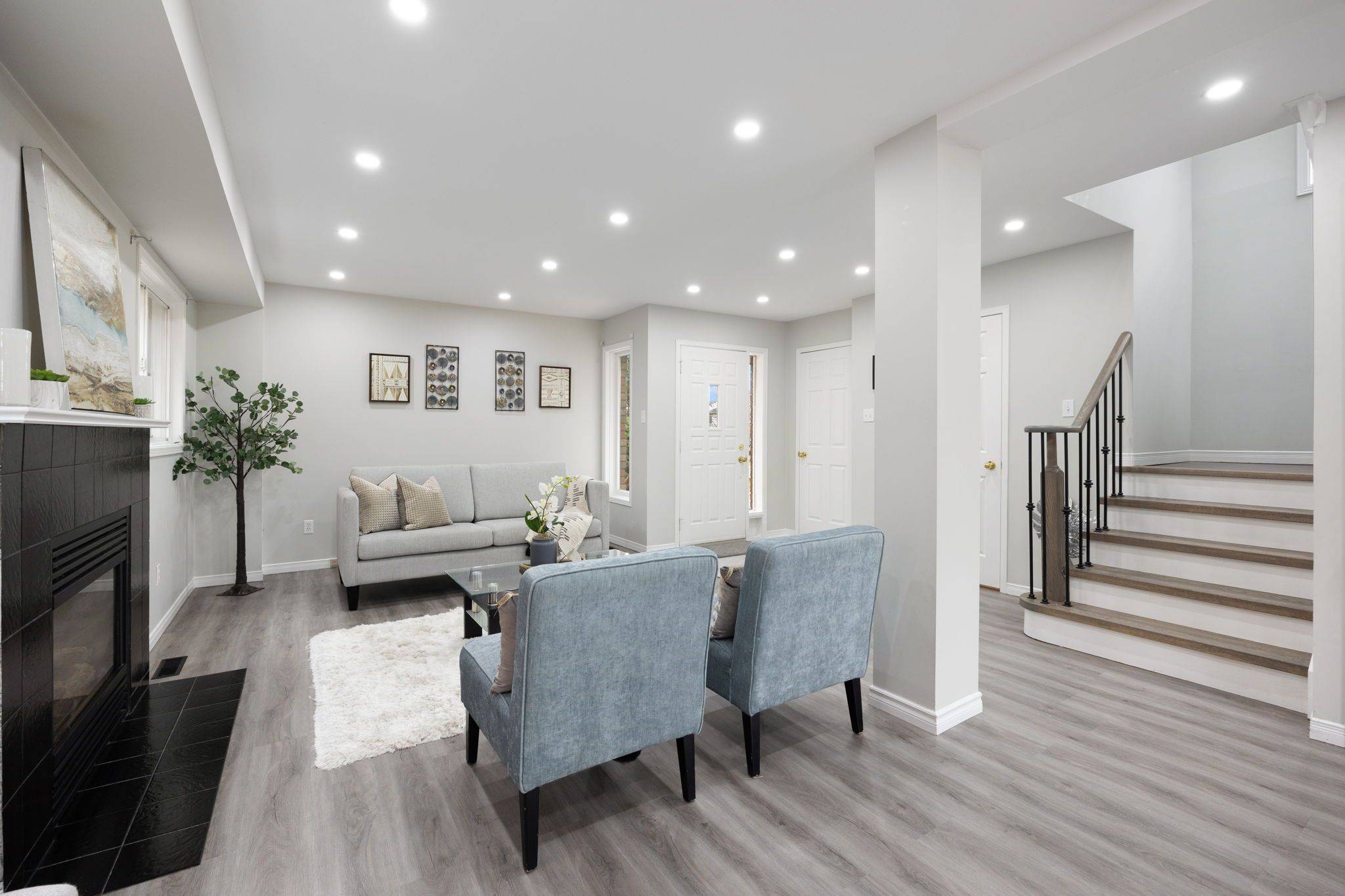 Barrie, ON L4N 7R9,124 Laidlaw DR