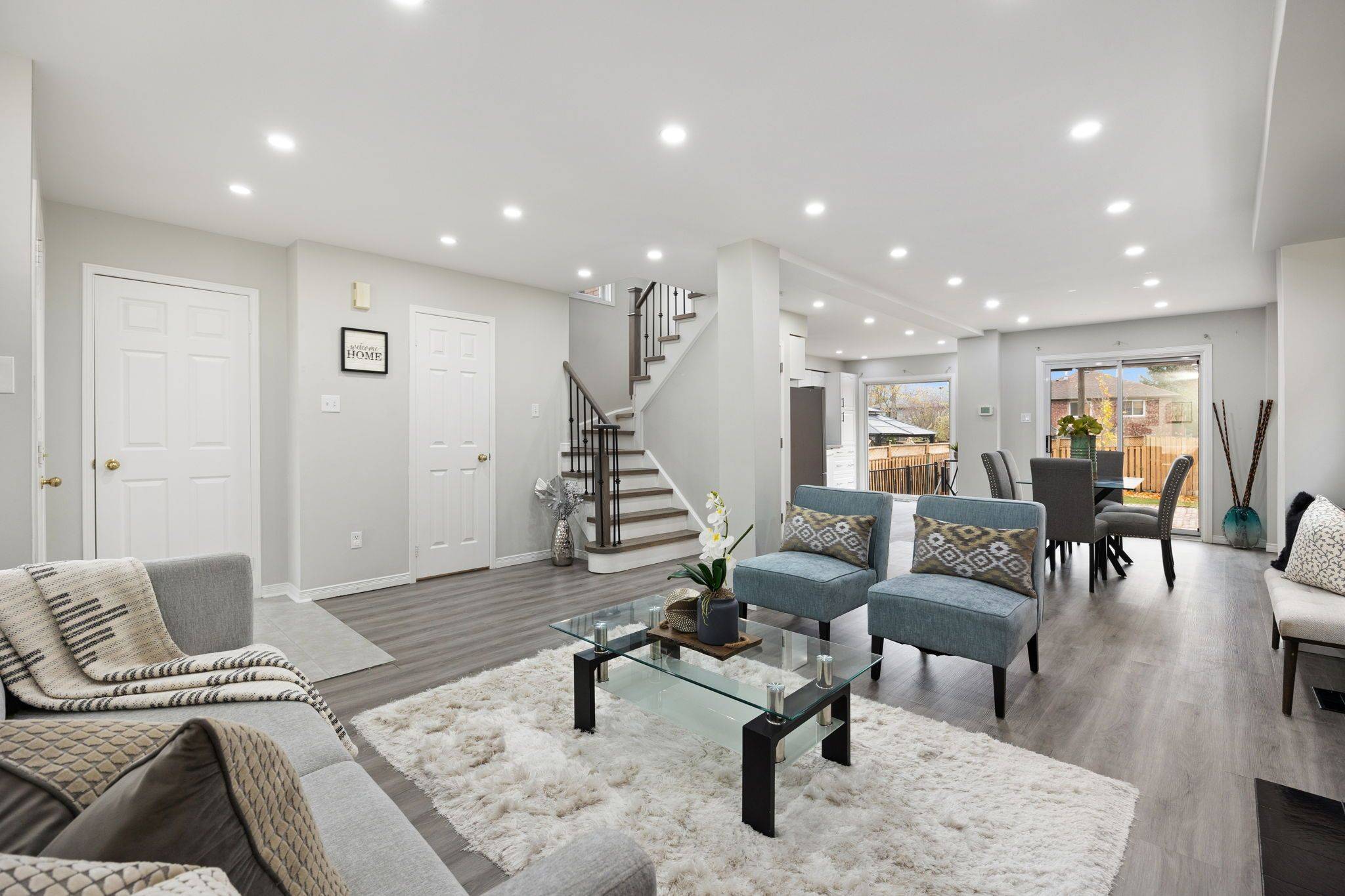 Barrie, ON L4N 7R9,124 Laidlaw DR