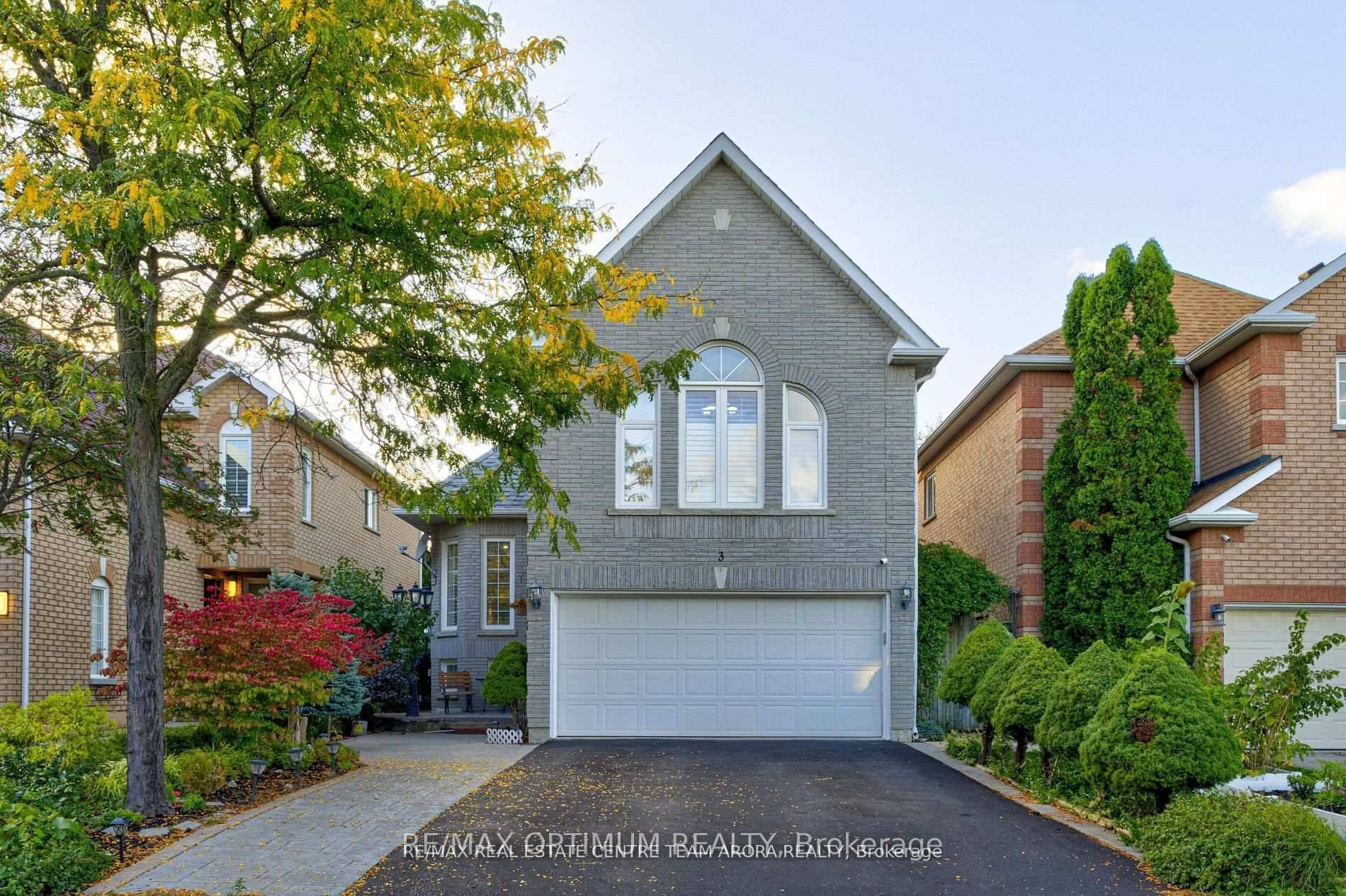 Brampton, ON L6Z 4V3,3 Sweet Briar LN