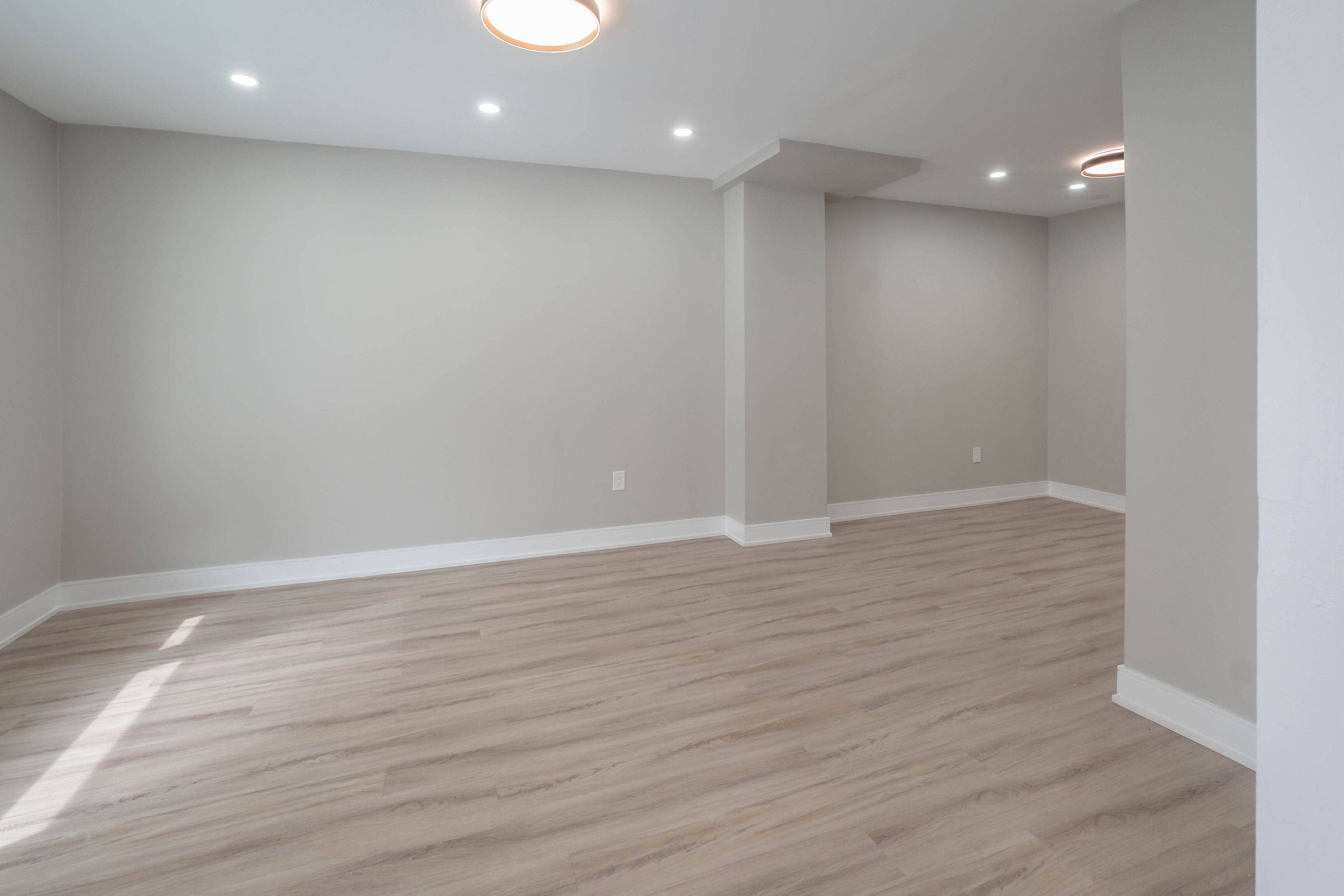 Brampton, ON L6S 1H9,33 Glenmore CRES