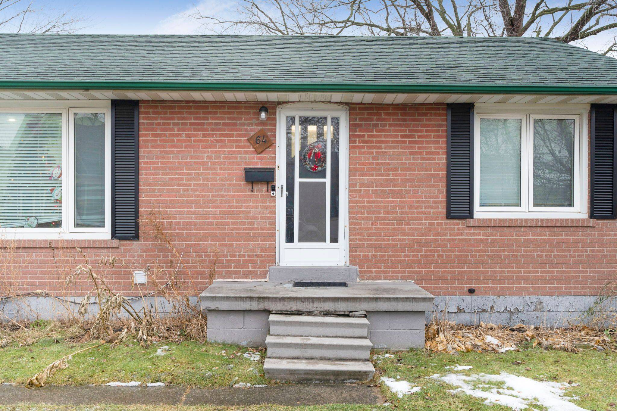 Oakville, ON L6K 1V6,64 Florence DR