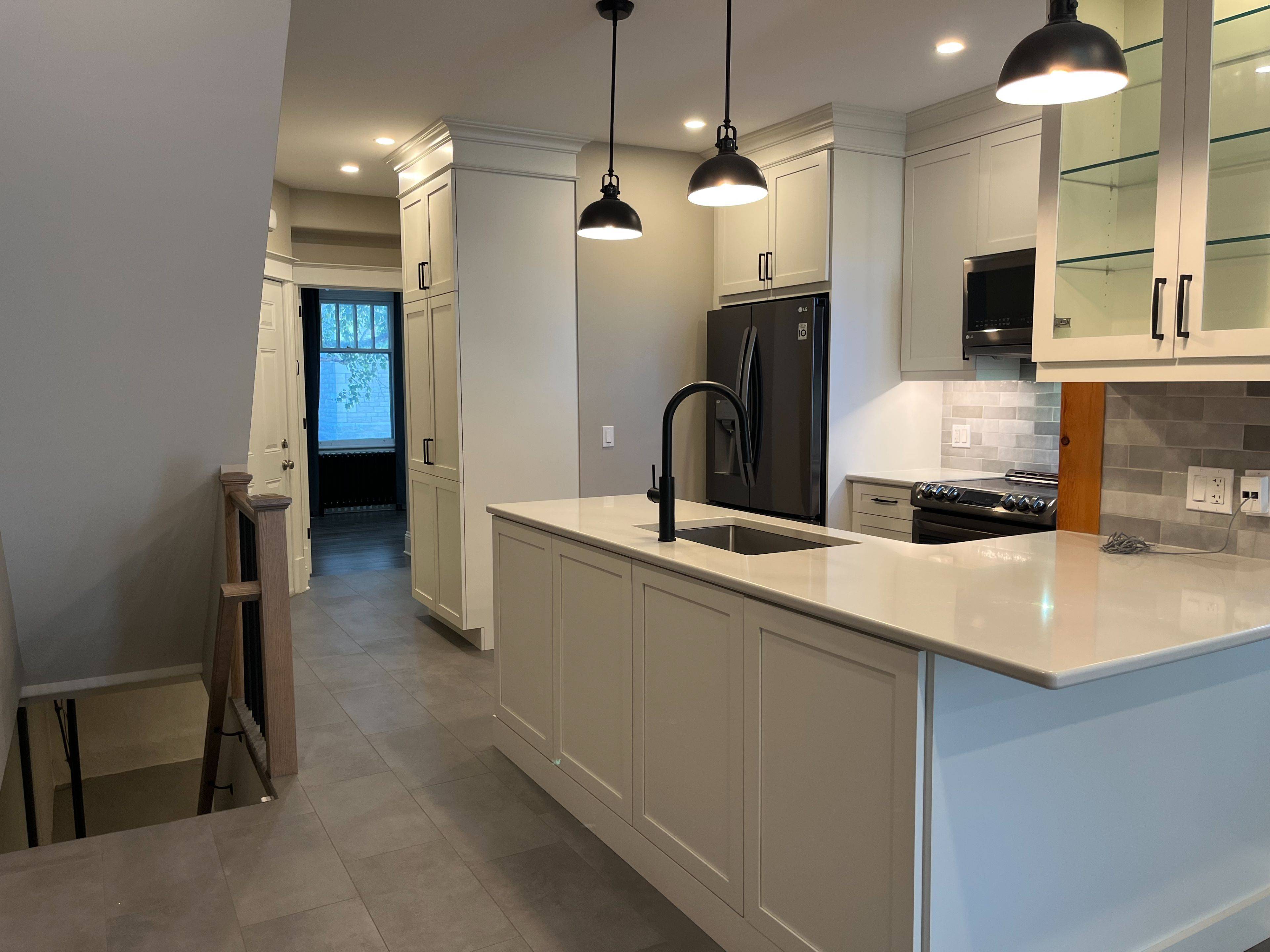 Lower Town - Sandy Hill, ON K1N 5B7,75 Cathcart ST #1