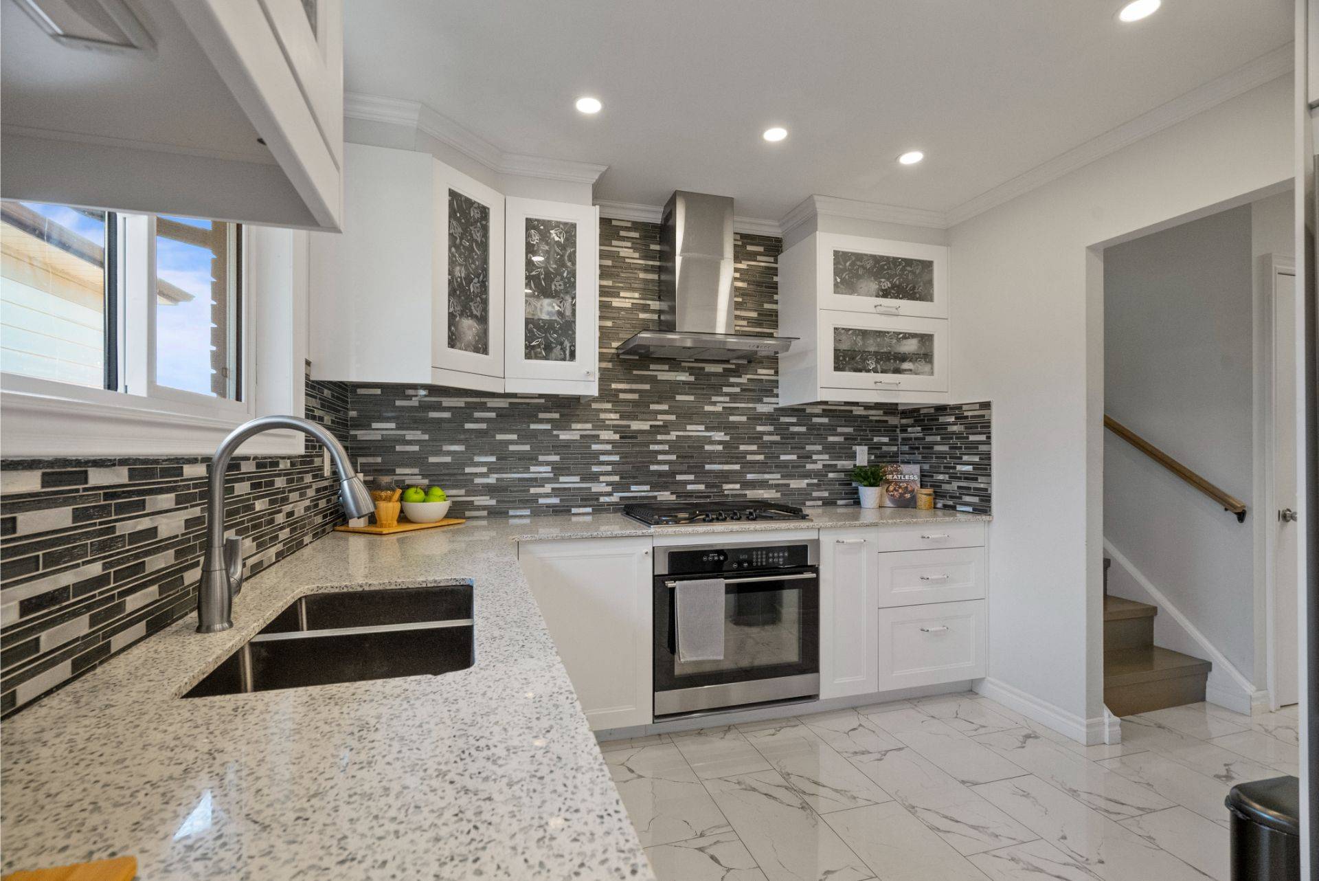 Hamilton, ON L8T 4N2,116 Boston CRES