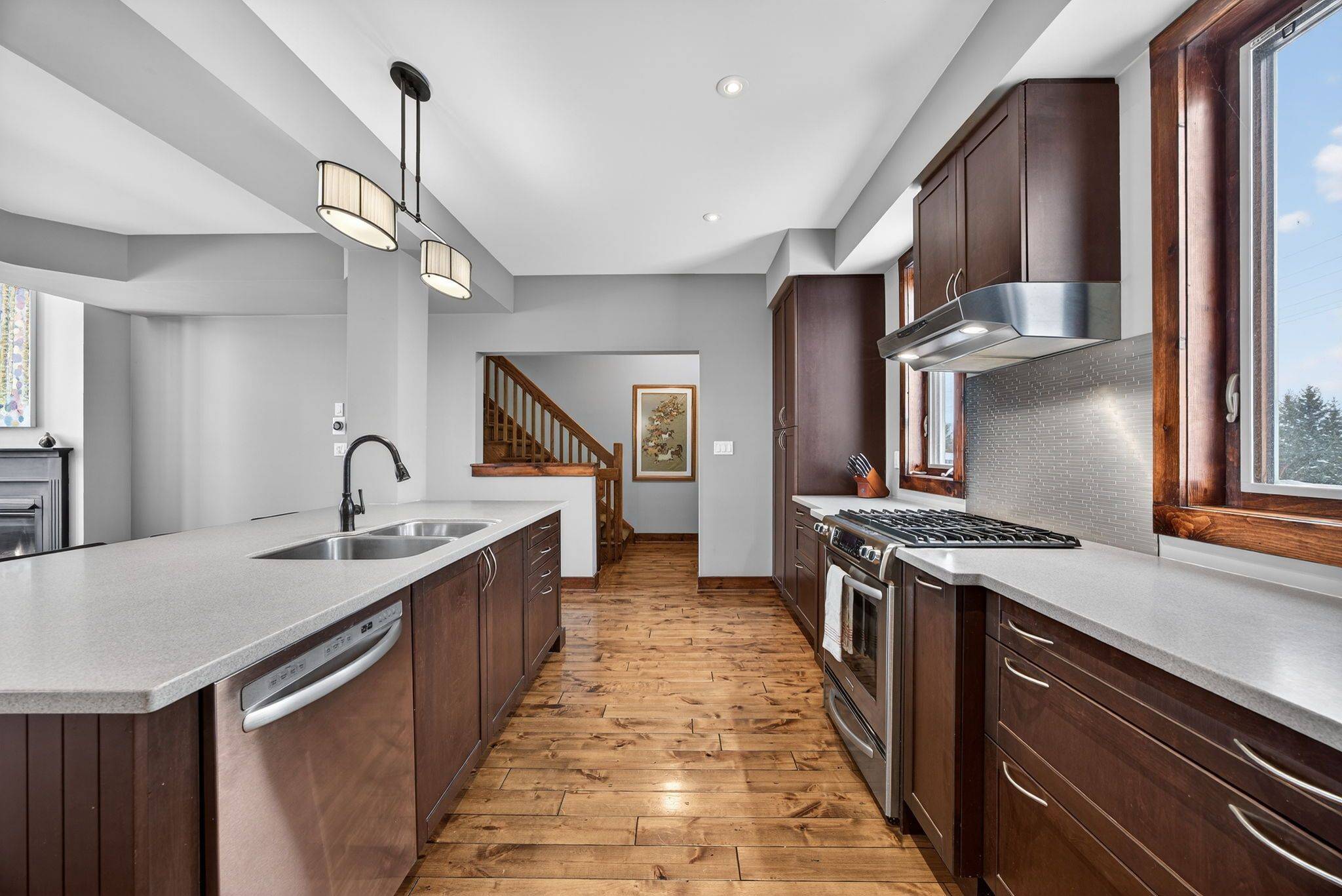 Blue Mountains, ON L9Y 0B6,119 Venture BLVD