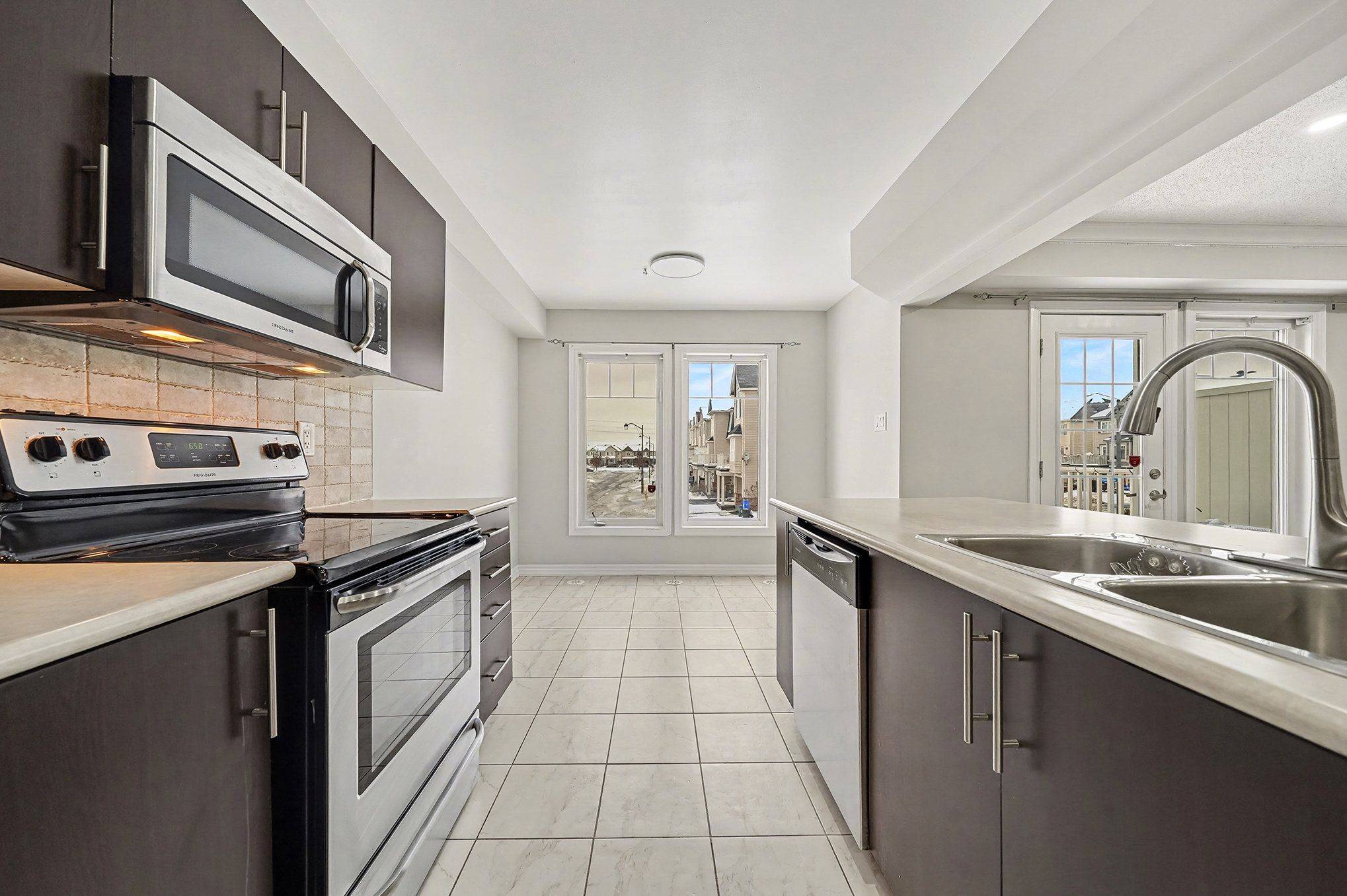 Barrhaven, ON K2J 0X5,2319 Blue Aster ST